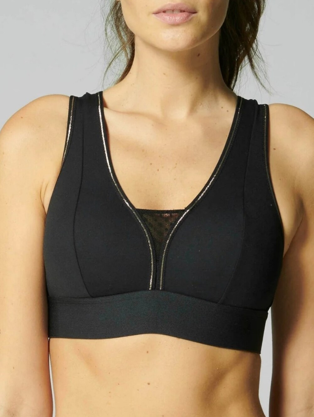 Simone Pérèle's Harmony Medium Impact Wireles Black Lace-Panel Sports Bra